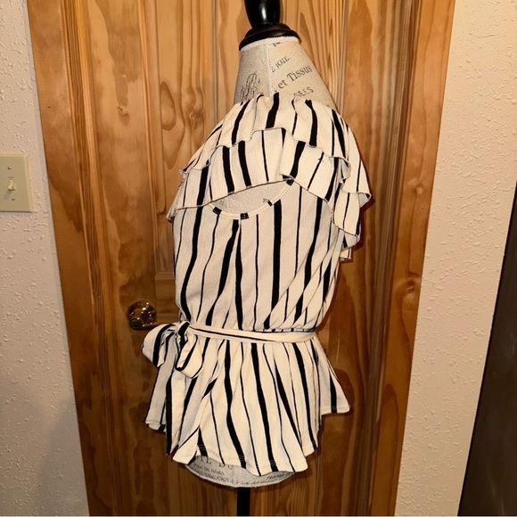 Mauve Anthropologie One Shoulder Striped Top Women’s Size Medium - Picture 8 of 16
